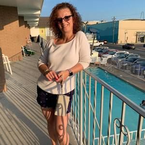 Meet your Posher, Sandra